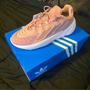 *New* Adidas Ozelia Running Shoes - Wmns 8